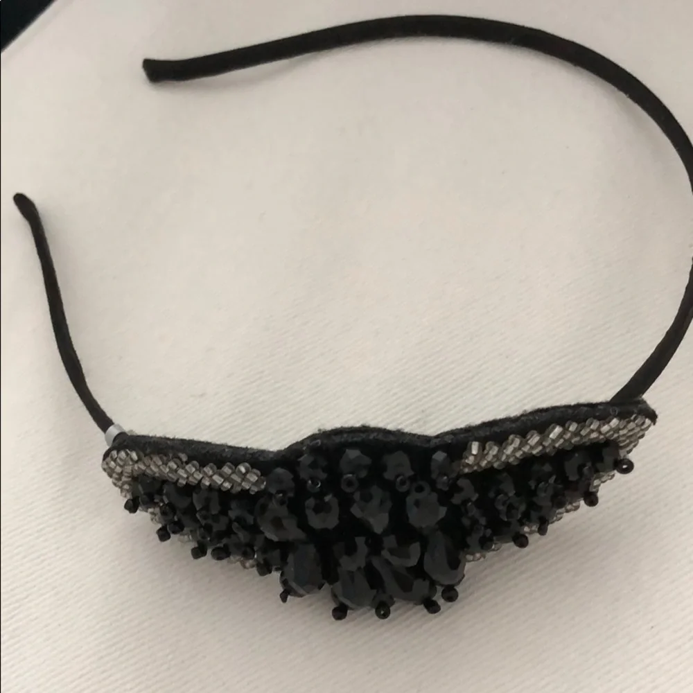 Beaded Headband by 2 Chic NWT - Picture 2 of 4